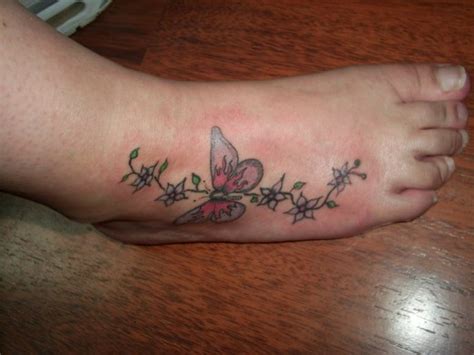 The foot is definitely one of the most unique place where you can sport a tattoo. Tattoos For Girls On Foot ~ About Lady