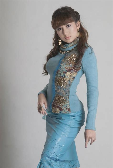 Myanmar Celebrities Famous Attractive Model Girl Nan Su Yati Soe