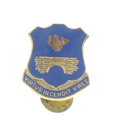 Us Military Hat Lapel Pin 0120 Infantry Unit Crest Virtus Incendit