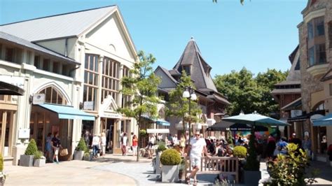 Последние твиты от bs maasmechelen (@bsmaasmechelen). MaasMechelen Village Outlets, Маасмехелен: лучшие советы ...