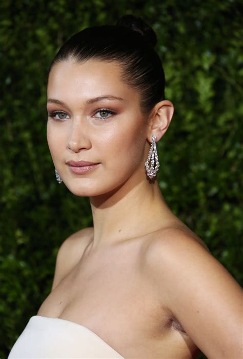 bella hadid s blonde hair makeover has the hair texture of our dreams teen vogue