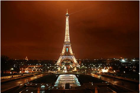 フランス・パリの観光名所 エッフェル塔 の構造・高さ・歴史・秘密を大特集！ 観光旅行ガイド トレンジョイ！