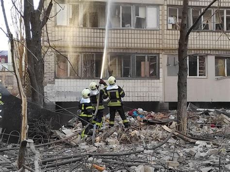 Ранковий обстріл Києва пошкоджено дві багатоповерхівки ФОТО