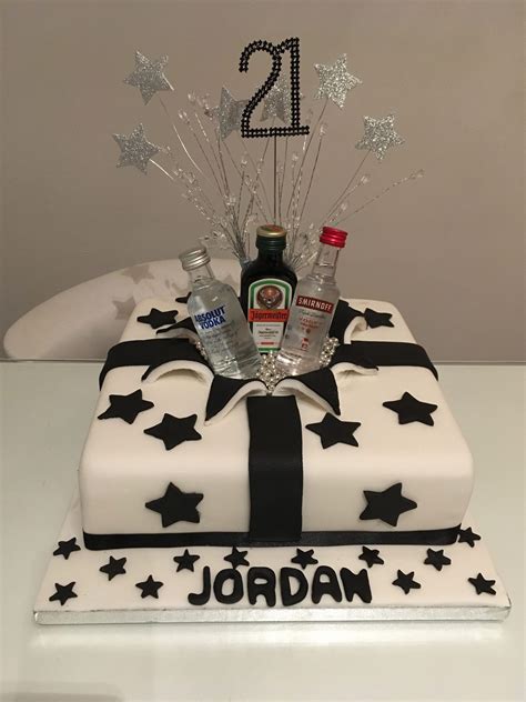 I love you so much! 21st Birthday Cake Decorating Ideas in 2020 | 21st ...