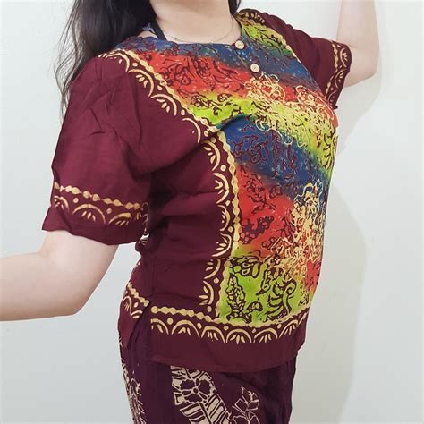 Contoh kombinasi warna (palet) untuk desain grafis, desain blog atau website, cat rumah, desain produk pakaian, baju, gamis dan jilbab. Jual Baju santai lengan pendek motif batik Batik Kahyangan ...