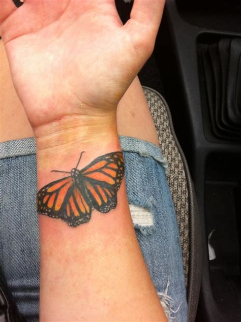 They include the infamous, rich, powerful, and influential. Monarch Butterfly Tattoo Design Meaning| Pictures