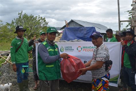 Lazis Wahdah Salurkan Bantuan Untuk Korban Banjir Bandang Di Yahim