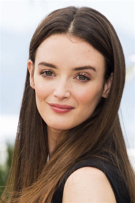 Classify French Canadian Model And Actress Charlotte Le Bon