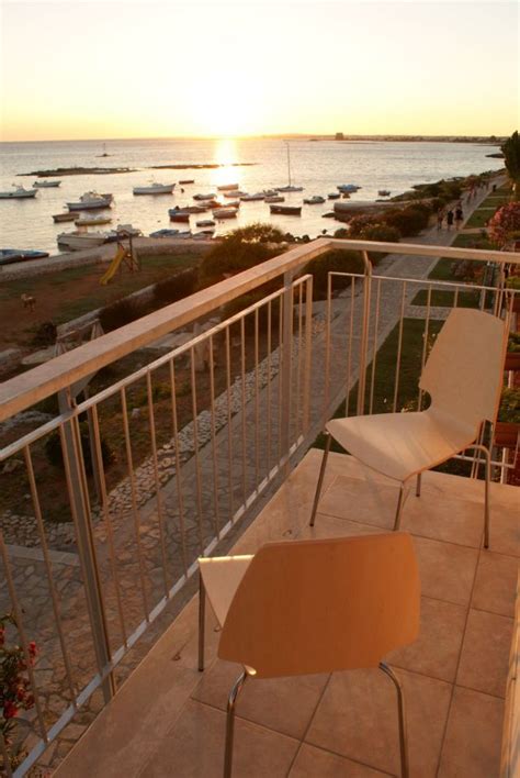 Annunci da privato a privato e di agenzie immobiliari. Affitto appartamento con una camera da letto e vista mare ...