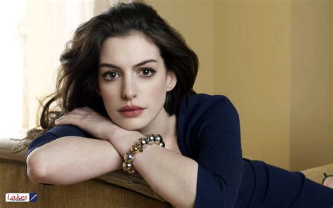 Celebund Anne Hathaway Hot Wallpapers Hd