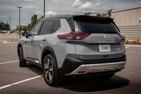 Edmunds also has nissan rogue pricing, mpg, specs, pictures, safety features, consumer reviews and more. 2021 Nissan Rogue: The All-In-One Family Toolbox Gets ...