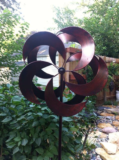 Create A Grand Display In Your Garden With These Large 2 Foot Kinetic
