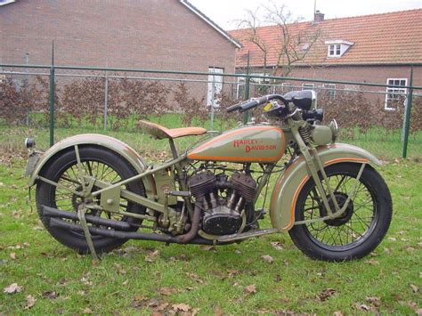 Urban riding puts its own set of demands on a motorcycle engine. Harley Davidson 1929 29D 750 cc 2 cyl sv - Yesterdays