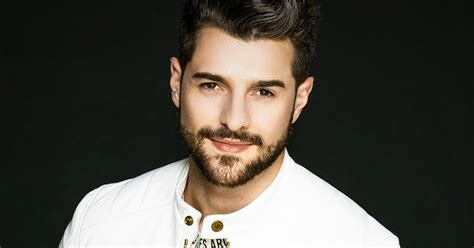 Alok feat ilkay sencan, tove lo — don't say goodbye (2020) alok feat vintage culture, faulhaber — party on my own (single 2020) alok feat mc livinho, sevenn, gw — symphonia (remix) (single 2020) Após acidente de avião, DJ Alok aparece transtornado e ...