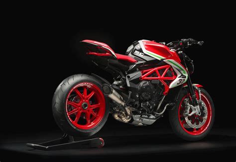 They come with a commemorative. MV Agusta Dragster 800 RC 2019