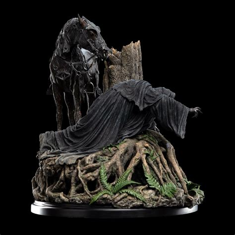 Stunning New Lord Of The Rings Collectible Statue Goes On Sale Today