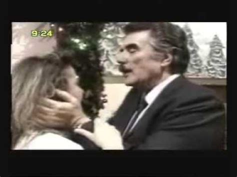 Perché tanta bufera mediatica e processuale su muccioli? Beppe Grillo e Vincenzo Muccioli - YouTube