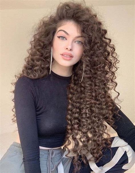 Best Look Of Curly Hairstyles For Long Hair In 2020 Long Brown Hair