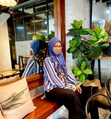 Namun, hati hanan tetap untuk bekas isterinya, hani dan anaknya. Semakan Arah Kiblat Sempena Peristiwa Istiwa A'dzam ...