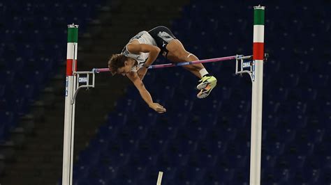 Duplantis' chief rival, world outdoor champion sam kendricks, won the rouen competition after lavillenie failed to clear a height. Armand Duplantis produces highest-ever outdoor pole vault ...