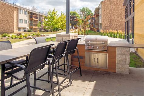 Park at Nine23 Apartments - 923 Maplewood Dr | Cedar Falls, IA
