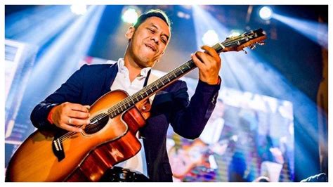 Kunci Gitar Dasar Mudah Dimainkan dari F Chord Gitar Lagu Aku Milikmu (Malam Ini) - Pongki ...