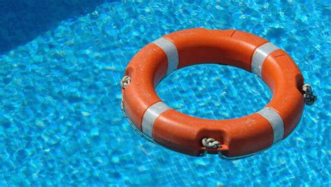 Ask questions about your assignment. Why do some objects float in water? Which objects float ...