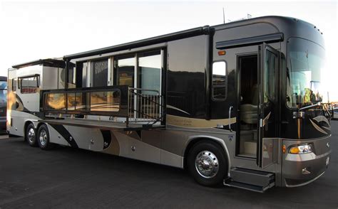 Fifth Wheels Class A B And C Oh My We Want Rvs