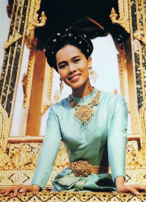 Queen Sirikit Queen Sirikit Thailand Royal Fashion