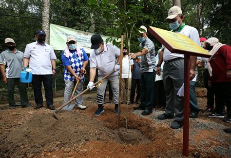 Majlis gabungan belia negeri melaka, 75450 ayer keroh. Ikrar Melaka pulihara khazanah hutan