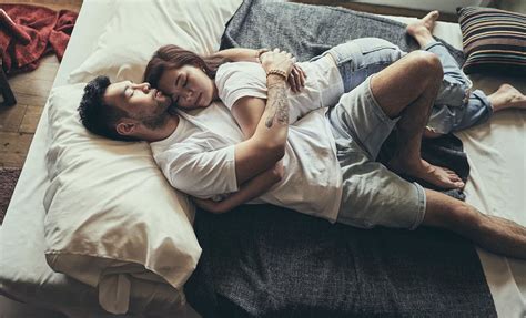 Heartwarming Couple Photoshoot Ideas Youll Fall In Love With