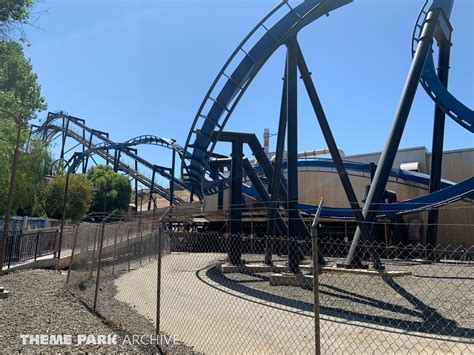 Batman The Ride At Six Flags Magic Mountain Theme Park Archive