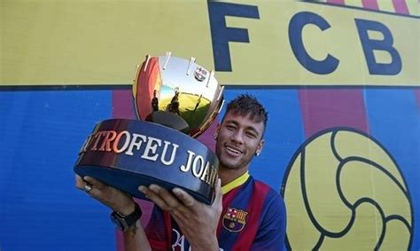 Jul 11, 2021 · messi said in an instagram post showing him shirtless holding the copa america trophy at the maracana's dressing room. Neymar: "Messi is the best in the World and I'm here to help"