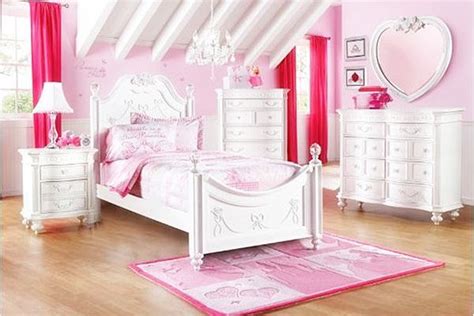 Awesome How To Implement Disney Bedroom Furniture For Girls Disney
