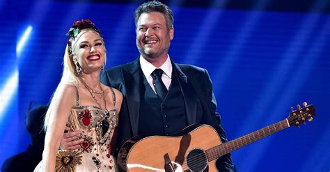 1 521 364 просмотра 1,5 млн просмотров. Blake Shelton and Gwen Stefani Team Up Again for 'Happy ...