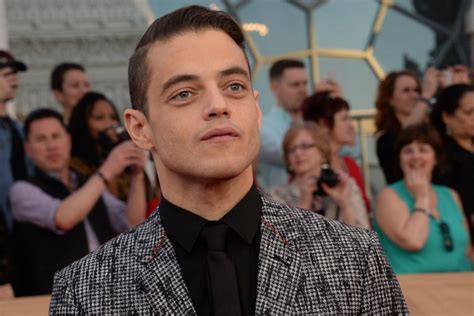 Freddie mercury was born on the tanzanian island of zanzibar. Watch: 'Bohemian Rhapsody': Freddie Mercury becomes a ...