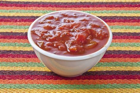 Stemperare il sapore con una salsa fresca oppure rendere ancora più caldi i tizzoni ardenti! Salse per il Barbecue: 9 golose ricette per le vostre ...