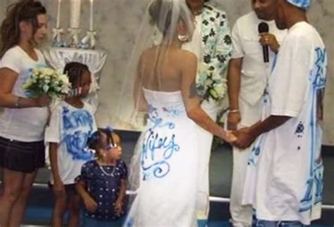 10 Ugly And Inappropriate Wedding Dresses What Were They Thinking