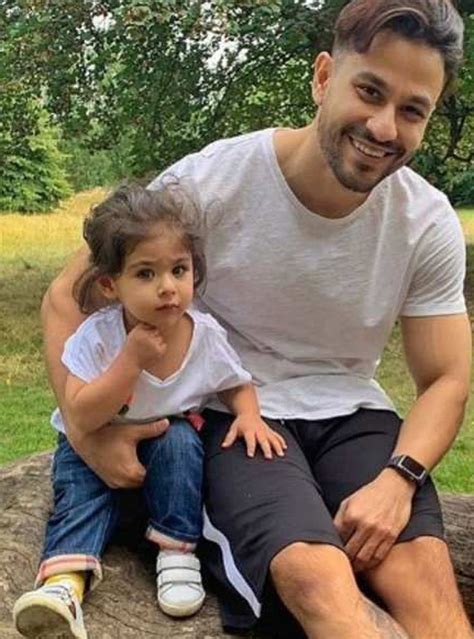 kunal kemmu is spending his self quarantine time with his daughter inaaya bollywood news