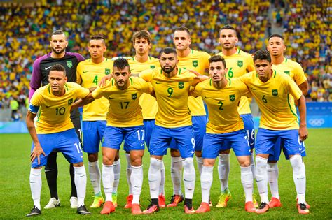 De seleção heeft ook de beste algemene prestatie in de wereldbekercompetitie, zowel in proportionele als absolute termen , met een record van 73. File:Brazil men's football team 2016 Olympics.jpg - Wikipedia