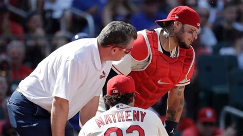 Cardinals Yadier Molina Out 1 Month After Foul Tip To Groin Cbc Sports