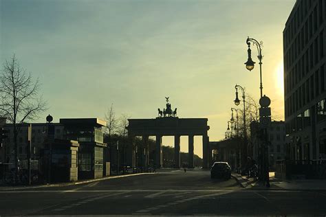 Die gefahr, dass die zahlen weiter hoch gehen. What The Covid-19 Lockdown Looks Like In...Berlin, Germany ...