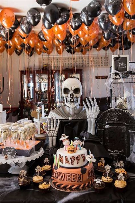 Cool 30 Creepy Decorations Ideas For A Frightening Halloween Party In