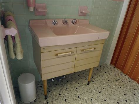 Top sellers most popular price low to high price high to low top rated products. Untitled | Retro pink bathroom, Retro bathrooms, Mid century modern bathroom