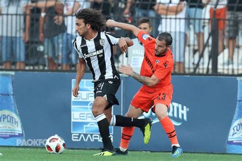 احتفل عمرو وردة نجم منتخب مصر وباوك اليوناني بحفل خطوبته اليوم الخميس، في غياب تام لنجوم كرة القدم سواء زملاء اللاعبين السابقين بالنادي الأهلي أو منتخب مصر. عمرو وردة يوضح حقيقة رحيله عن باوك - يلاكورة