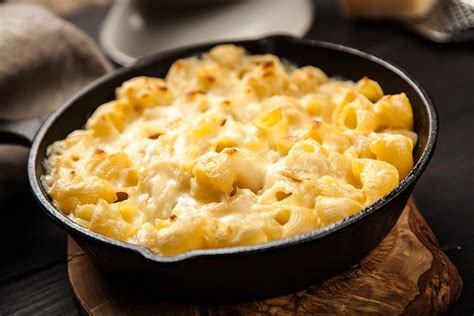 This southern baked macaronis and cheese is full of soul and flavor. Macaroni Cheese Recipe | American style Mac and Cheese Recipe