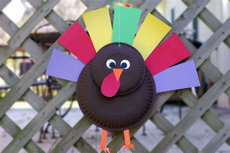 Paper Plate Thanksgiving Turkey Craft For Preschoolers