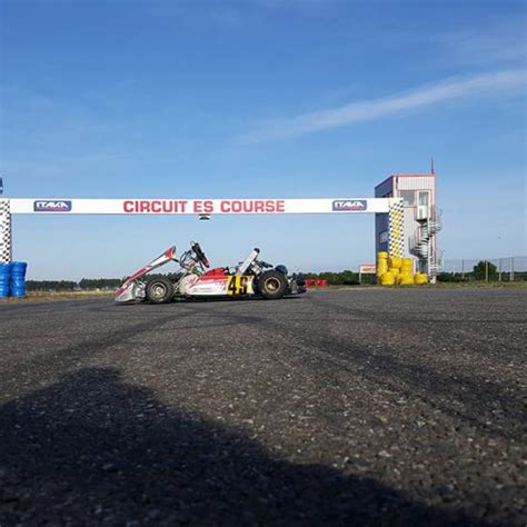 Elles se situent entre la mer. Circuit Karting / Moto - Guide des Landes