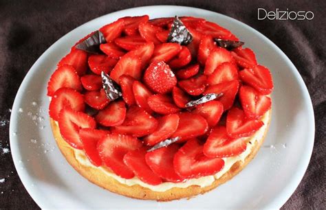 Tarte aux fraises à la pâte sablée aux amandes