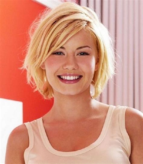 This layered, wavy bob is so soft and touchable that wearing it is a mere pleasure! 9 Stylish Shaggy Bob Hairstyles That You Must Try in 2019 ...